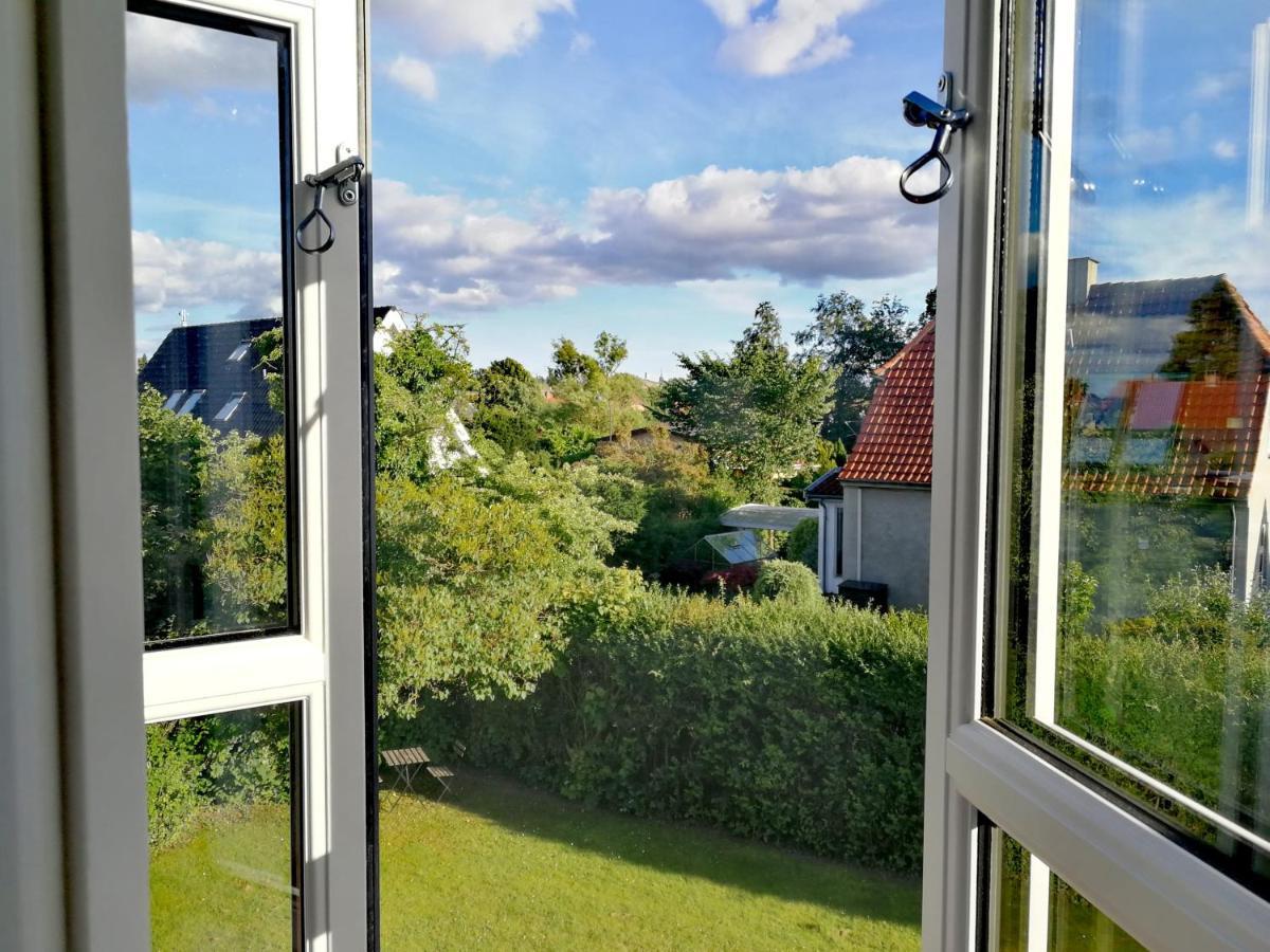 Room In A Danish Cottage With Garden View, 10 Min To Cph Gentofte Zewnętrze zdjęcie